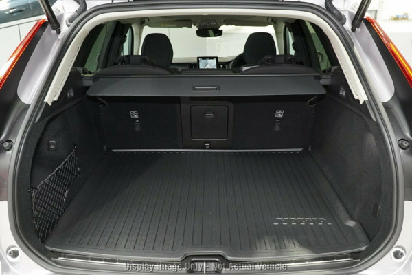 2026 Volvo XC60 UZ Plus B5 Bright SUV Image 8