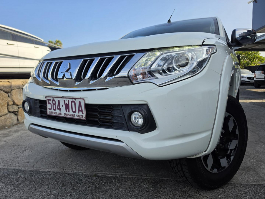 2015 MY16 Mitsubishi Triton MQ Exceed Ute Image 2