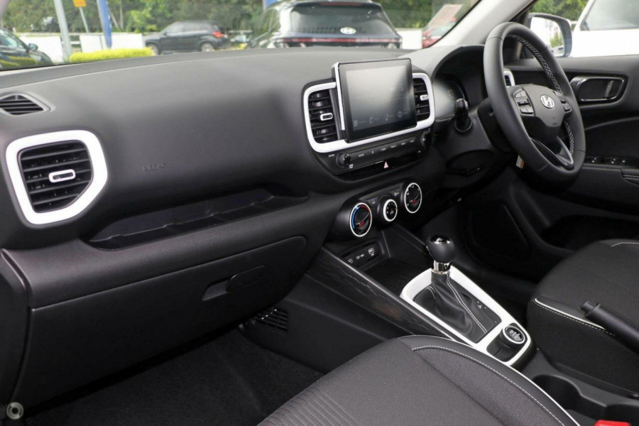 2025 Hyundai Venue QX.V5 Active SUV Image 7
