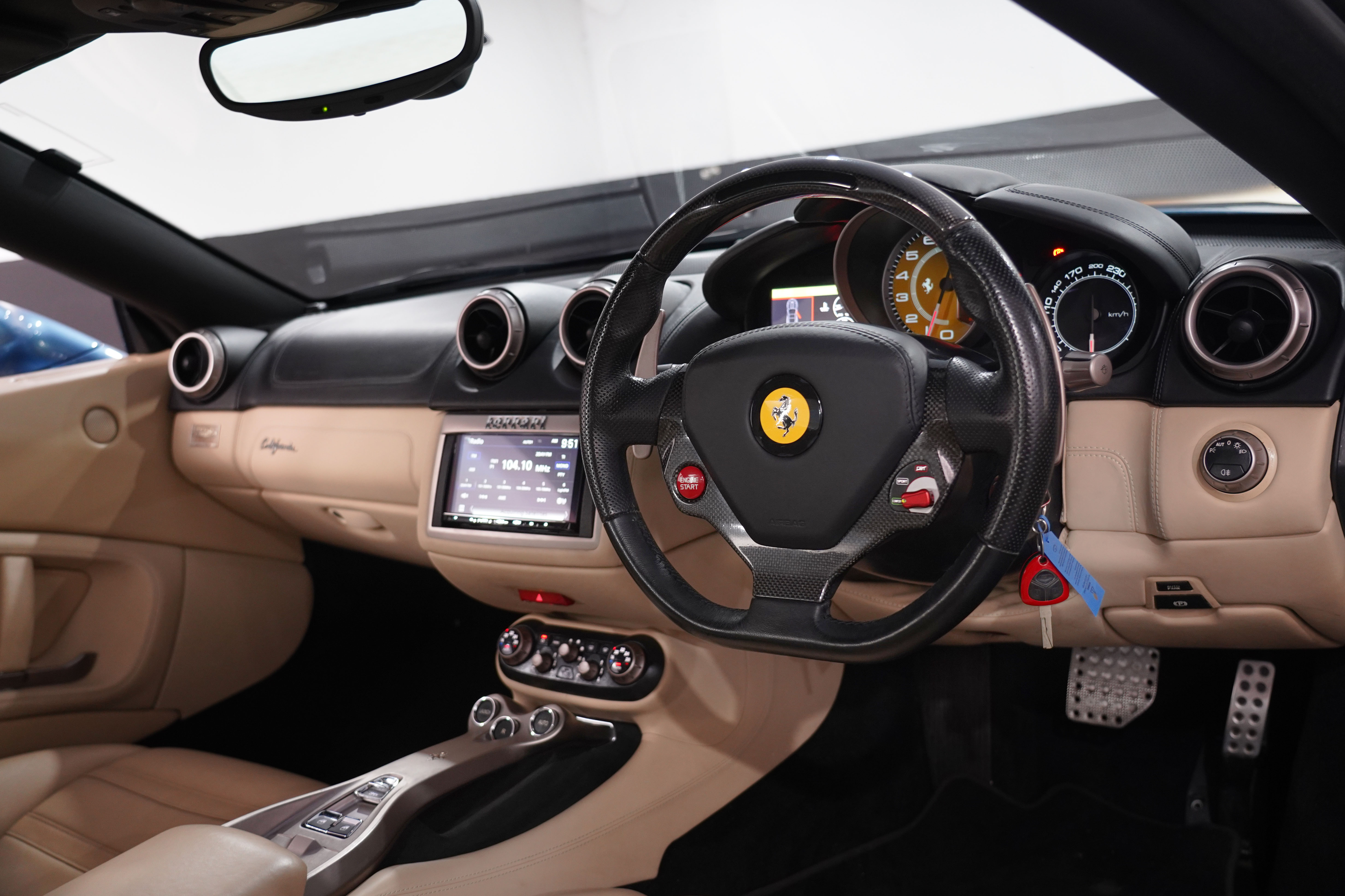 2011 Ferrari California Convertible Image 22