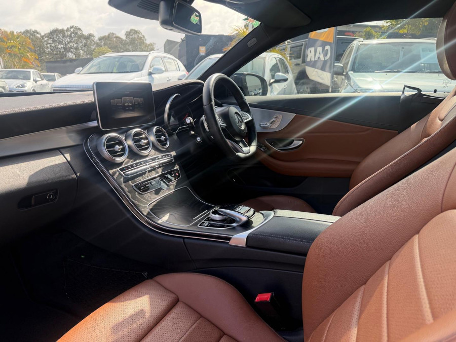 2016 Mercedes-Benz C-Class C205 C200 Coupe Image 19