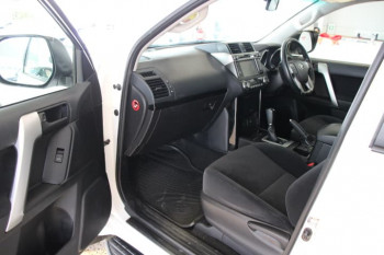 2014 Toyota Landcruiser Prado KDJ150R GXL Suv image 12