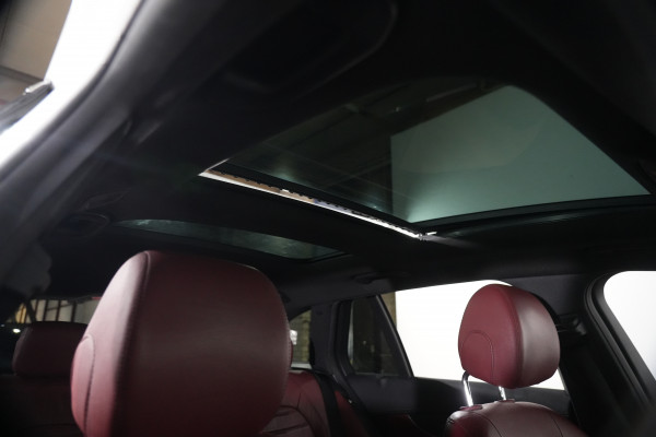 2016 Mercedes-Benz C-Class C250 SUV Image 24