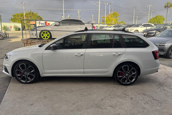 2020 MY20.5 Skoda Octavia NE RS 245 Wagon Image 9