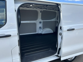 2023 MY23.75 Ford Transit Custom AV Trend SWB Van image 6