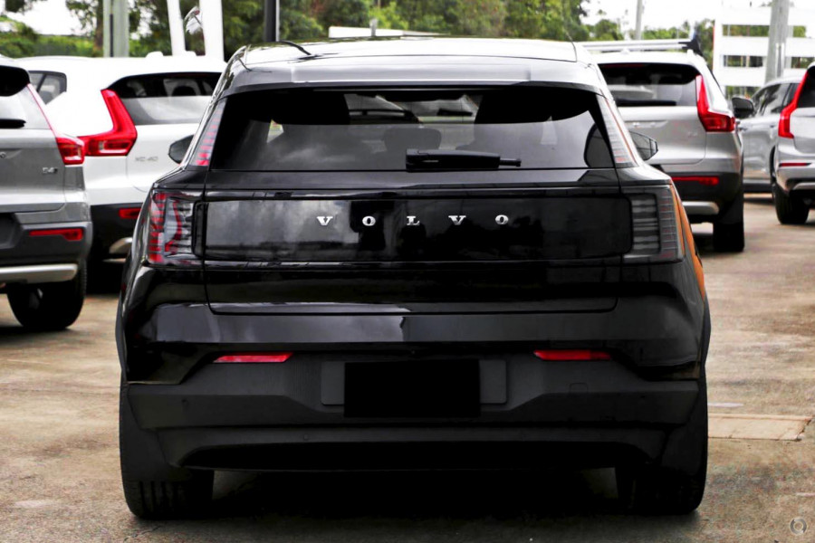 2025 Volvo EX30  Twin Motor Performance Ultra SUV Image 3