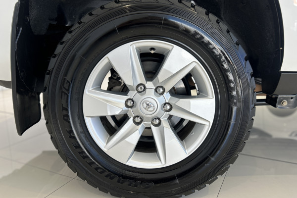 2021 Toyota LandCruiser Prado GDJ150R GX SUV Image 6