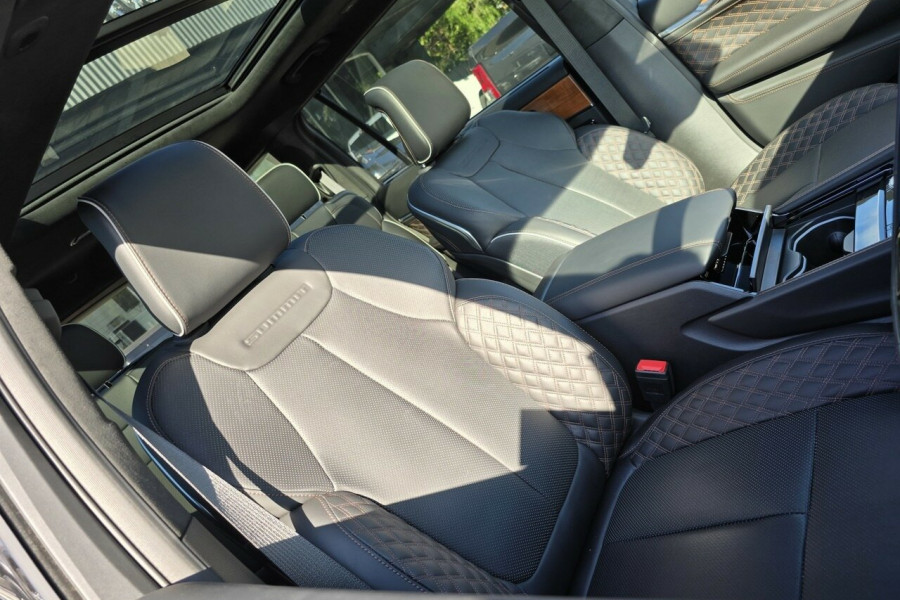 2022 MY23 Jeep Grand Cherokee WL Summit Reserve SUV Image 12