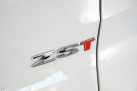 2024 MG ZST Excite SUV