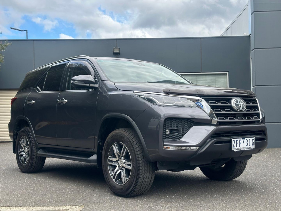2023 Toyota Fortuner GUN156R GXL SUV Image 1