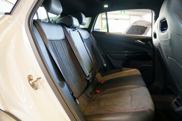 2025 Volkswagen ID. 5 E2 GTX SUV Image 10