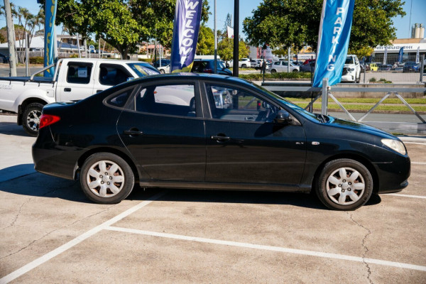 2008 Hyundai Elantra HD SLX Sedan Image 4