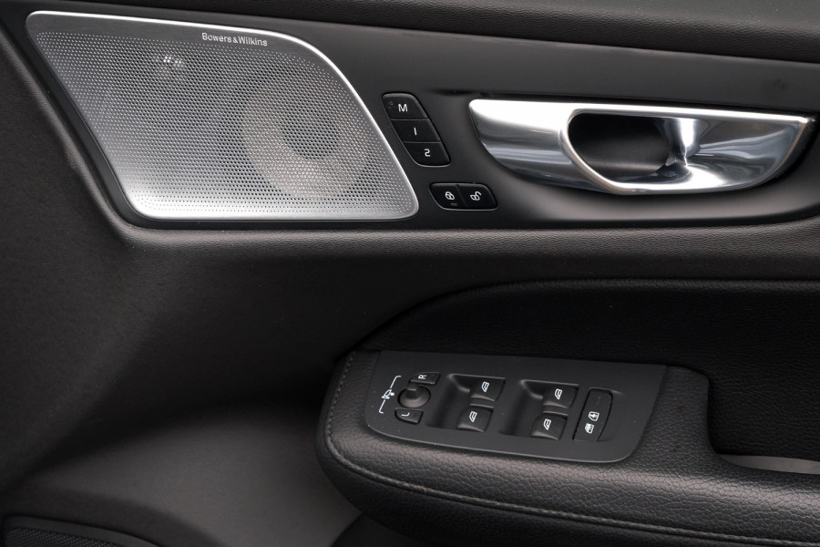 2022 Volvo S60  B5 Inscription Sedan Image 21