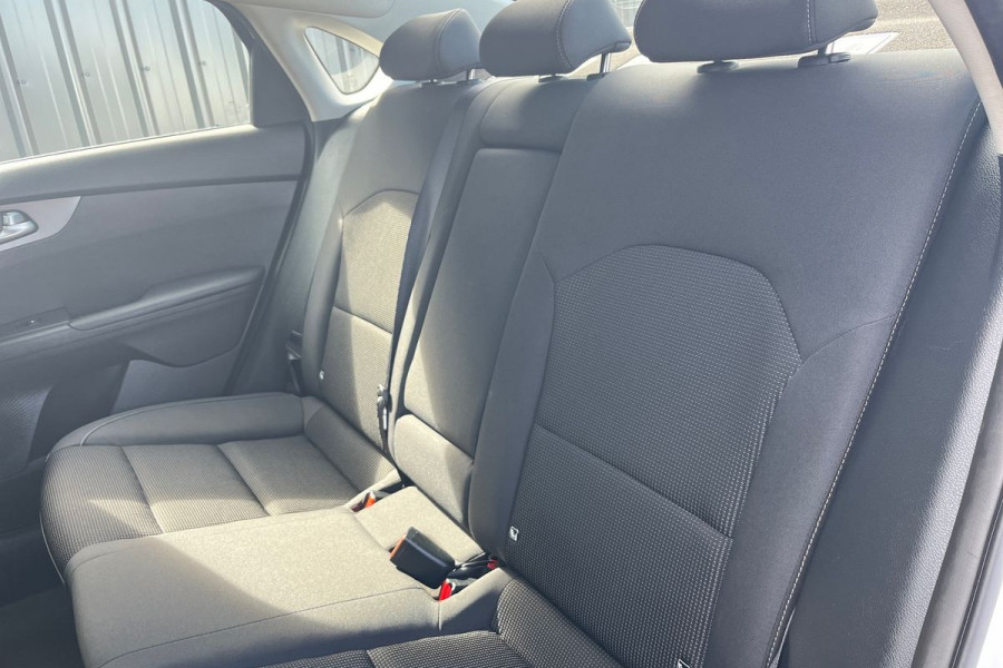 2018 MY19 Kia Cerato BD S Sedan Image 19