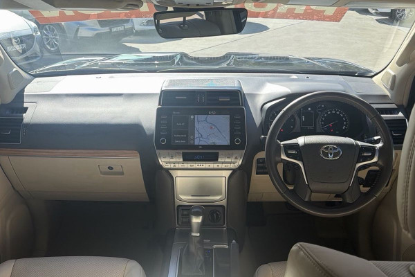 2023 Toyota LandCruiser Prado GDJ150R VX SUV Image 10