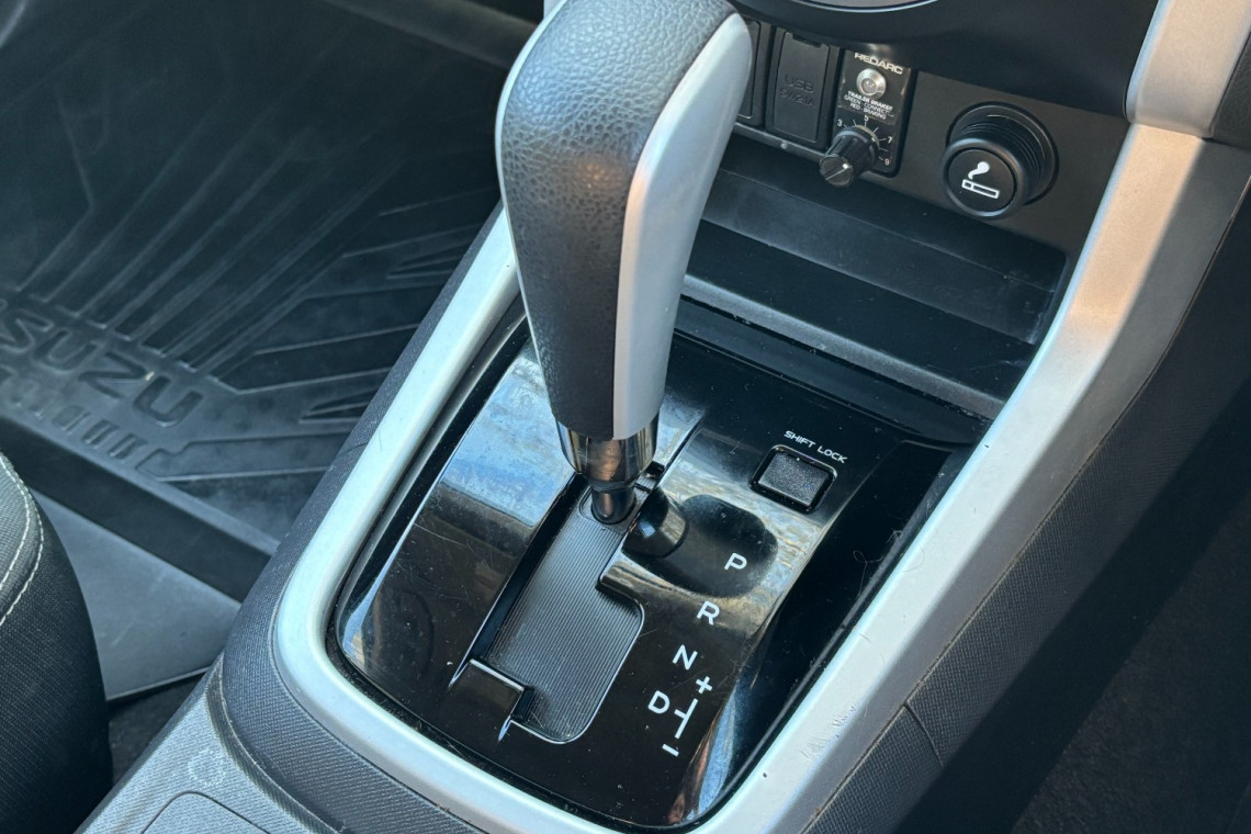 2019 Isuzu MU-X LS-U SUV Image 28