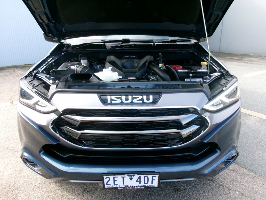 2023 MY24 Isuzu MU-X RJ LS-T SUV Image 20