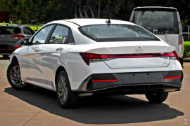 2024 MY25 Hyundai i30 CN7.V2 Hybrid Sedan image 4