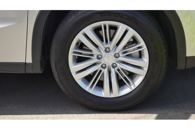 2022 MY22.5 Mitsubishi Outlander ZM MY22.5 ES 7 SEAT 2WD SUV Image 4