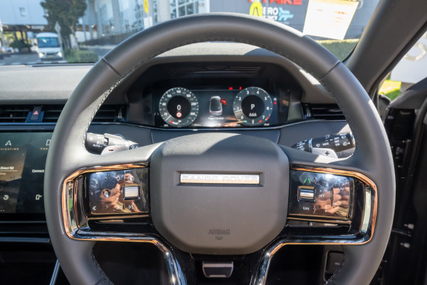 2026 MY5  Land Rover Range Rover Evoque L551 P250 Dynamic SE SUV image 11