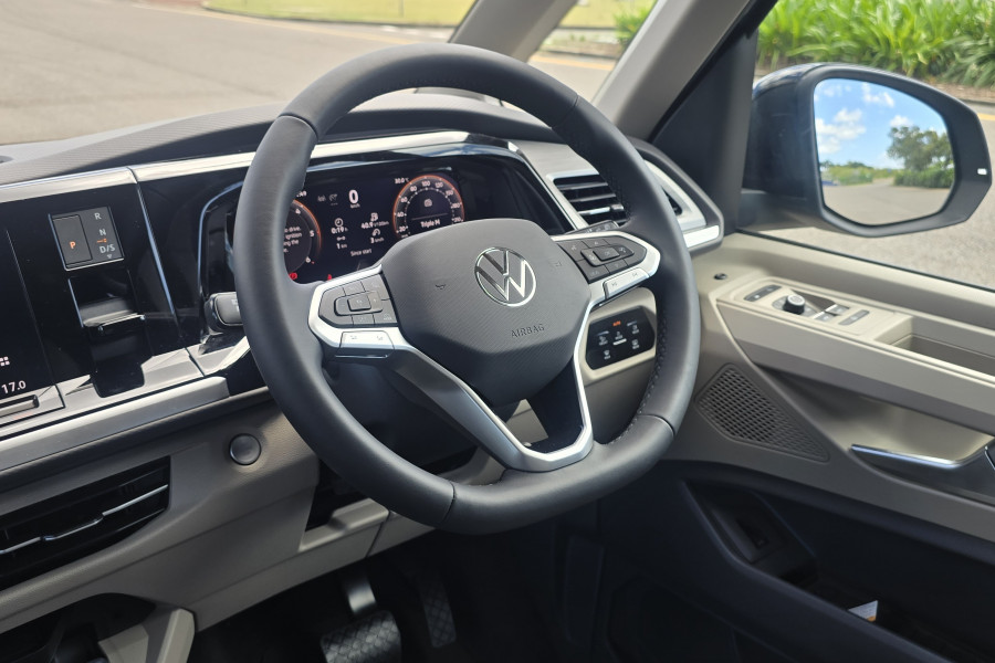 2025 Volkswagen Multivan  Life LWB People Mover Image 20