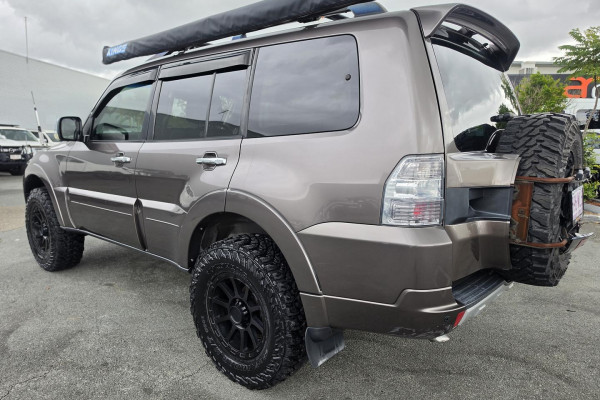 2015 MY16 Mitsubishi Pajero NX GLS SUV Image 9