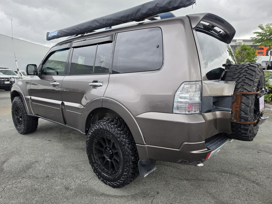 2015 MY16 Mitsubishi Pajero NX GLS SUV Image 9