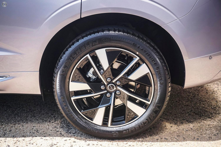2025 MY26 Volvo XC60 UZ Plus B5 Bright SUV Image 12