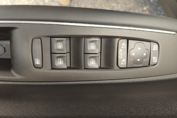 2024 Renault Koleos HZG Intens SUV Image 14