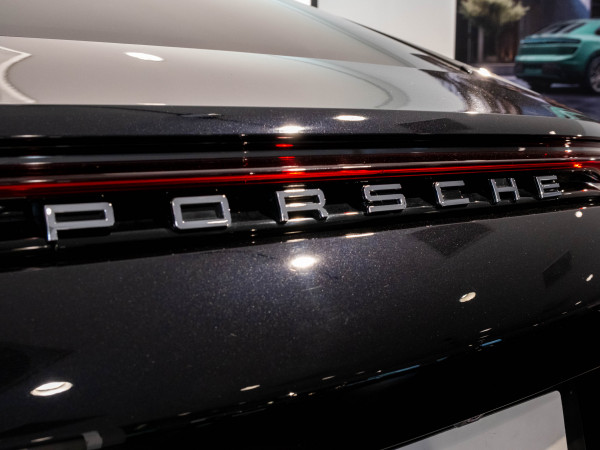 2021 MY22 Porsche Panamera 971 Sedan image 15