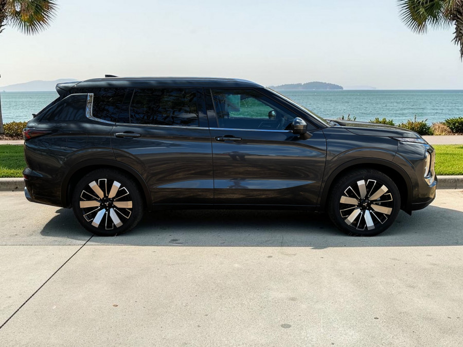 2025 Mitsubishi Outlander ZM Exceed SUV Image 7
