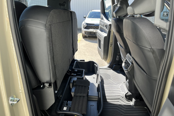 2026 Kia Tasman TK SX+ Ute Image 10