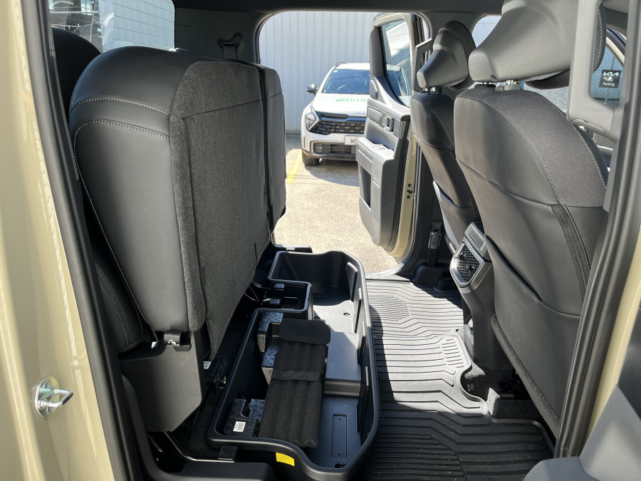 2026 Kia Tasman TK SX+ Ute Image 10