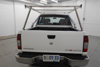 2014 Nissan Navara ST-R Utility crew cab