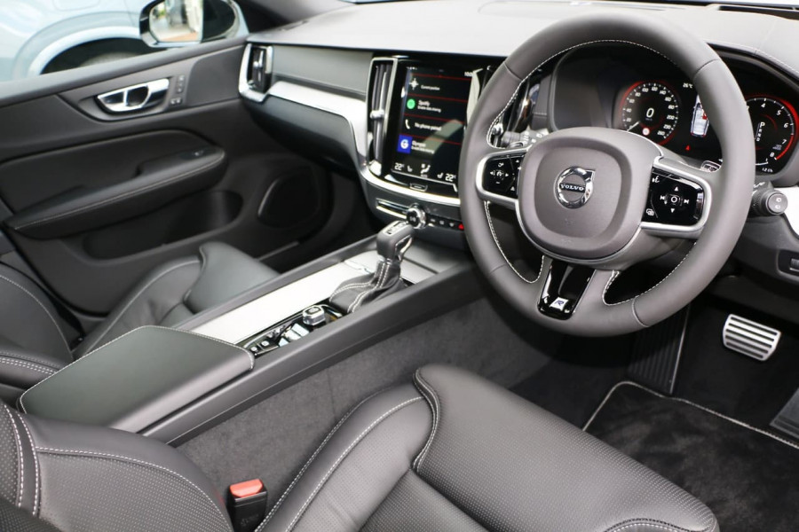 2019 MY20 Volvo V60 F-Series T5 R-Design Wagon Image 6