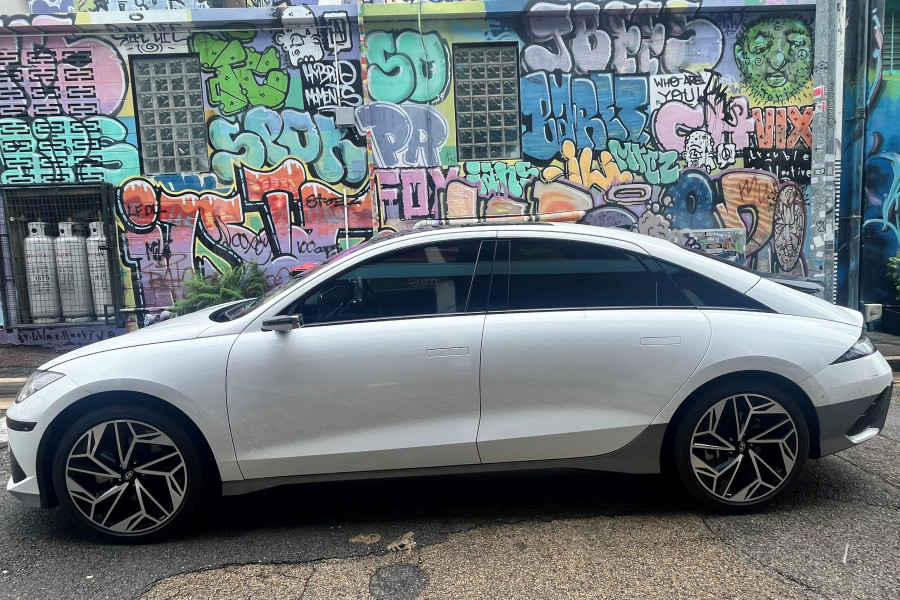 2023 Hyundai IONIQ 6 CE.V1 Epiq Sedan Image 19