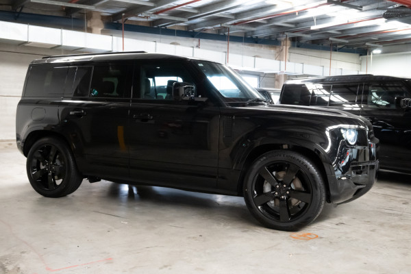 2026 Land Rover Defender L663 110 D350 X-Dynamic HSE SUV image 3