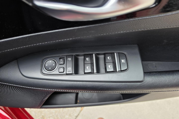 2020 MY1  Kia Cerato BD Sport+ Hatch Image 13