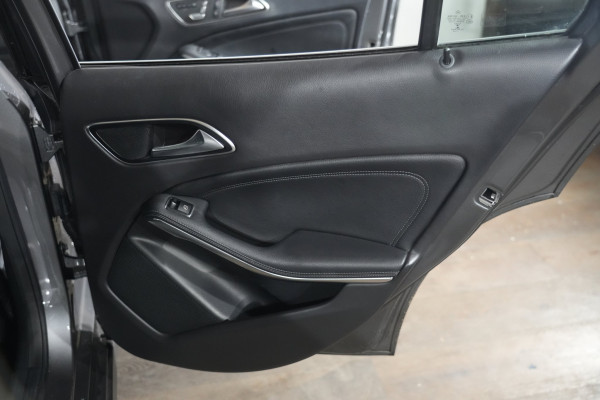 2018 Mercedes-Benz GLA-Class 180 SUV Image 25