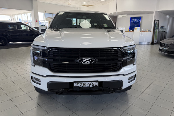 2024 Ford F-150 Platinum Ute Image 2