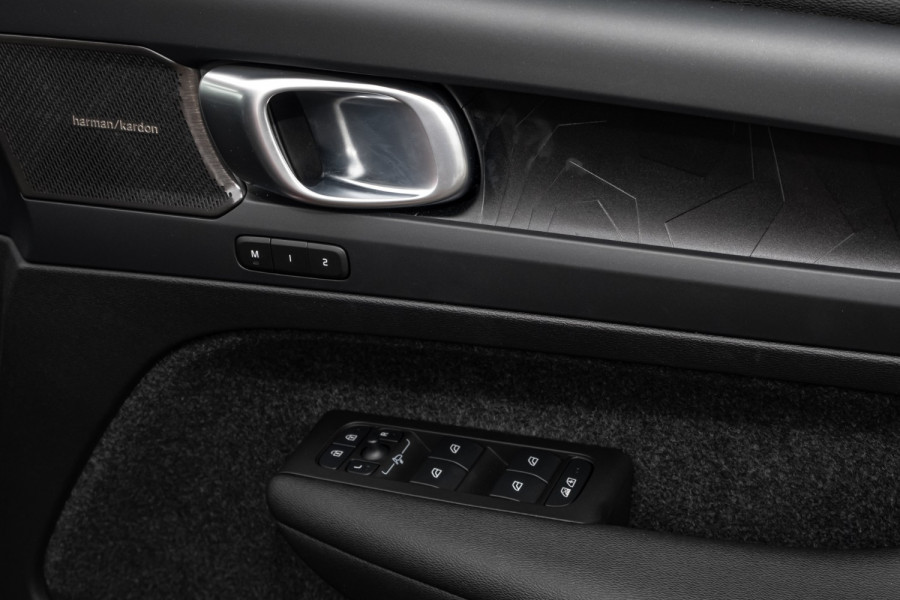 2023 Volvo C40 XK Recharge Twin Pure Electric SUV Image 16