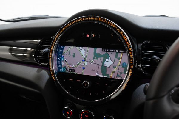 2023 MINI Cooper S Classic Hatch Image 18