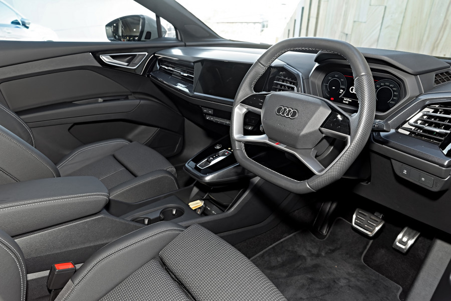 2025 Audi Q4 e-tron F4 45 SUV