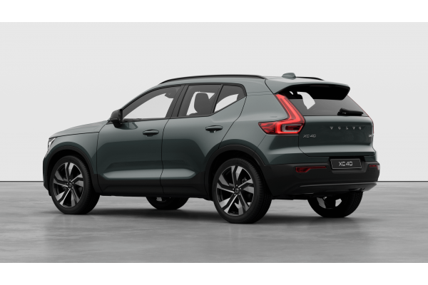 2026 Volvo XC40 XZ Ultra B4 Dark SUV Image 3