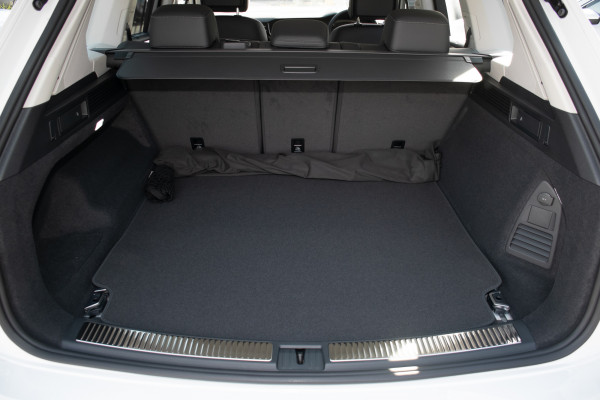2025 MY26 Volkswagen Touareg RC 170TDI SUV image 21