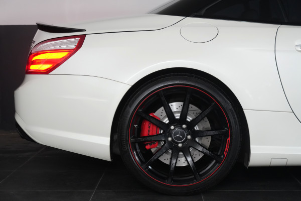 2015 Mercedes-Benz SL-Class 63 Amg EDITION Convertible Image 21