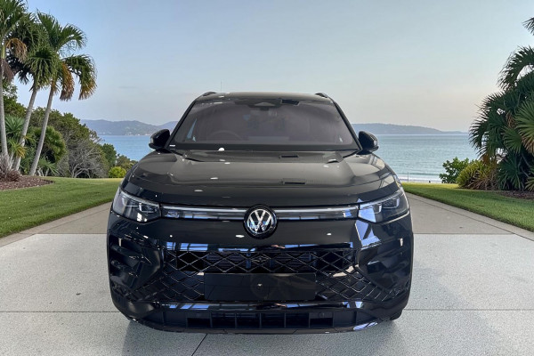 2026 Volkswagen Tayron R4 200TSI eHybrid R-Line SUV Image 6