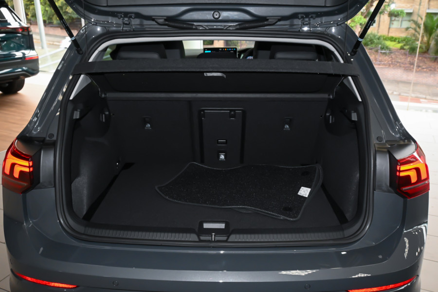 2025 Volkswagen Golf 8.5 110TSI Style Hatch Image 22