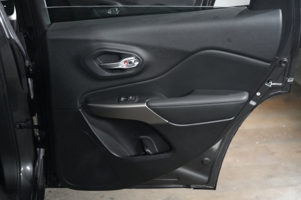 2022 Jeep Cherokee S-Limited SUV Image 30