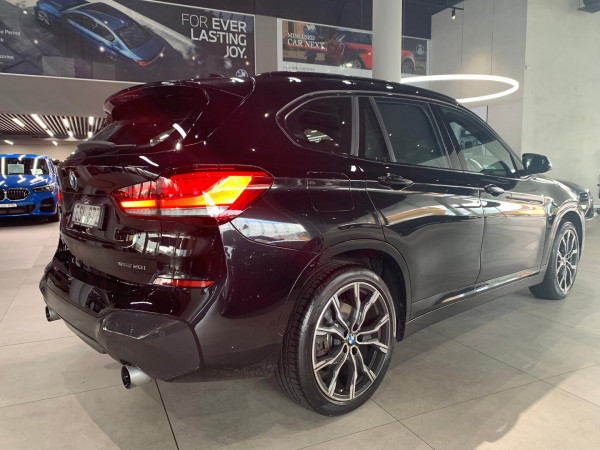 2022 BMW X1 F48 LCI sDrive20i SUV image 4